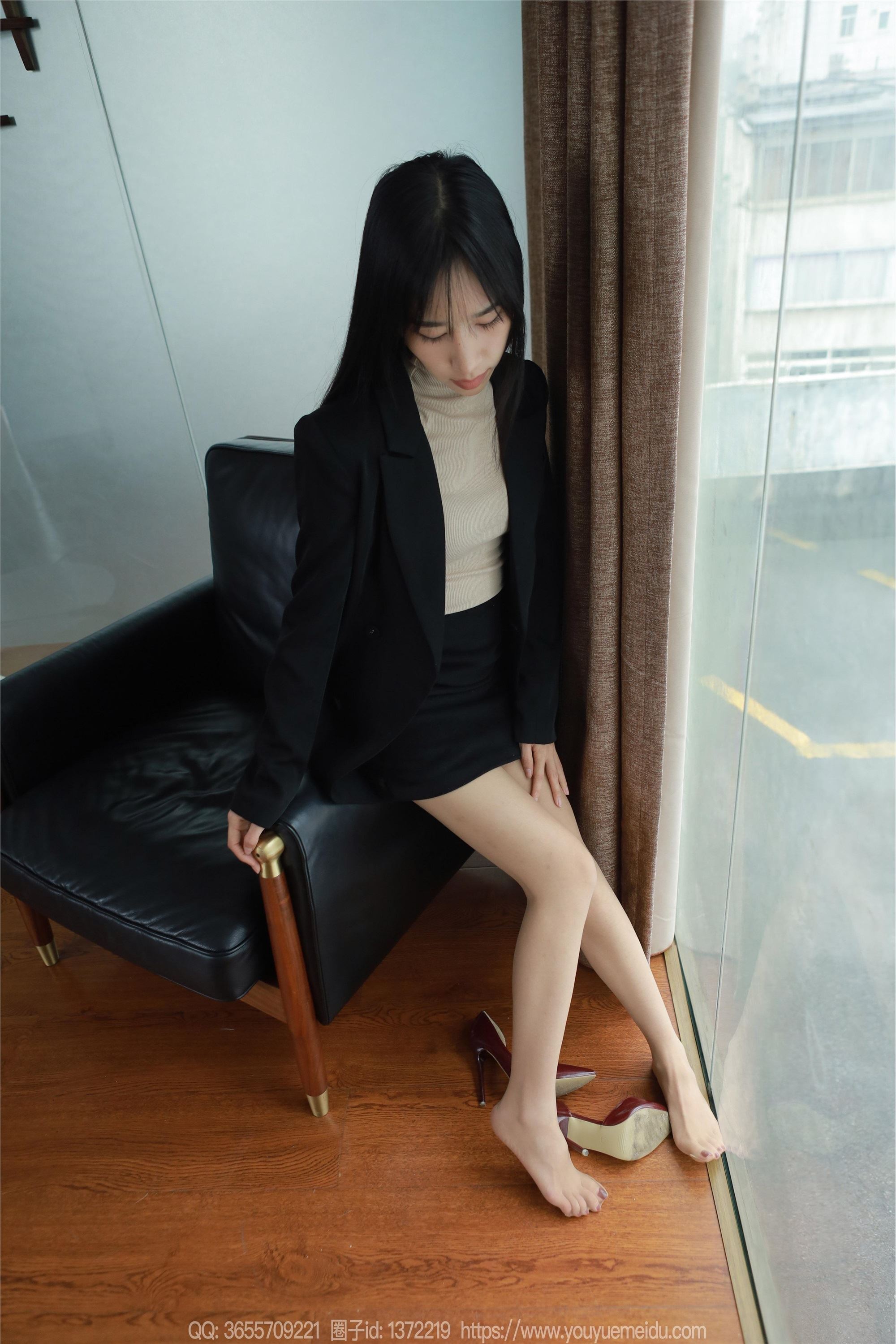 IESS异思趣向  2024.03.20 丝享家 1694 美子《OL小黑裙》